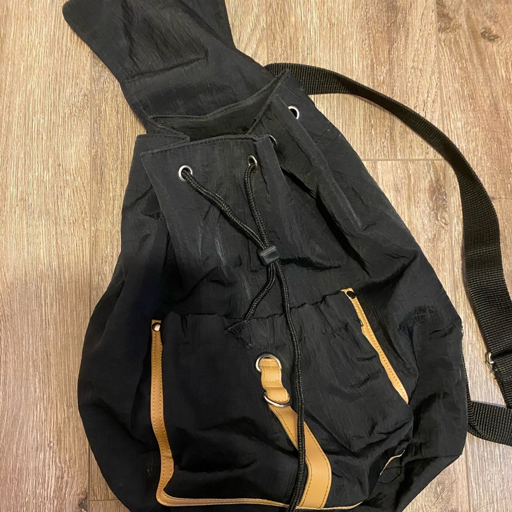 Backpack - Picture 3 of 5
